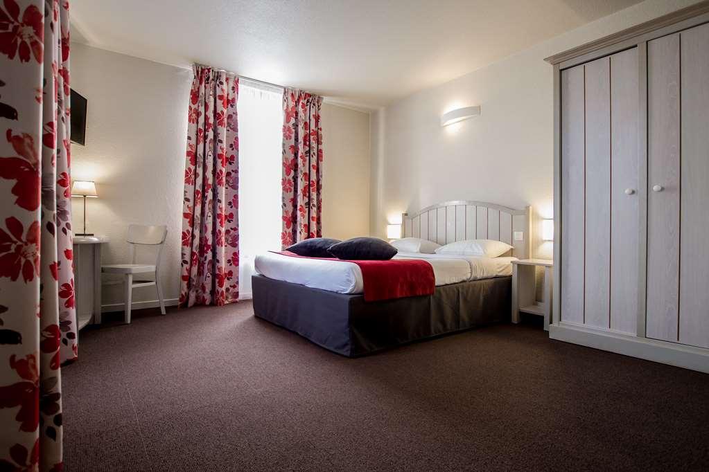 Hotel Campanile Val De France 3*
